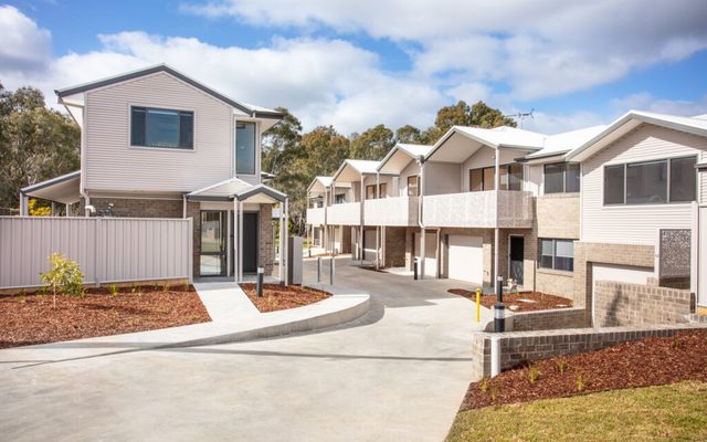 Suburb, Neighborhood, Architecture
